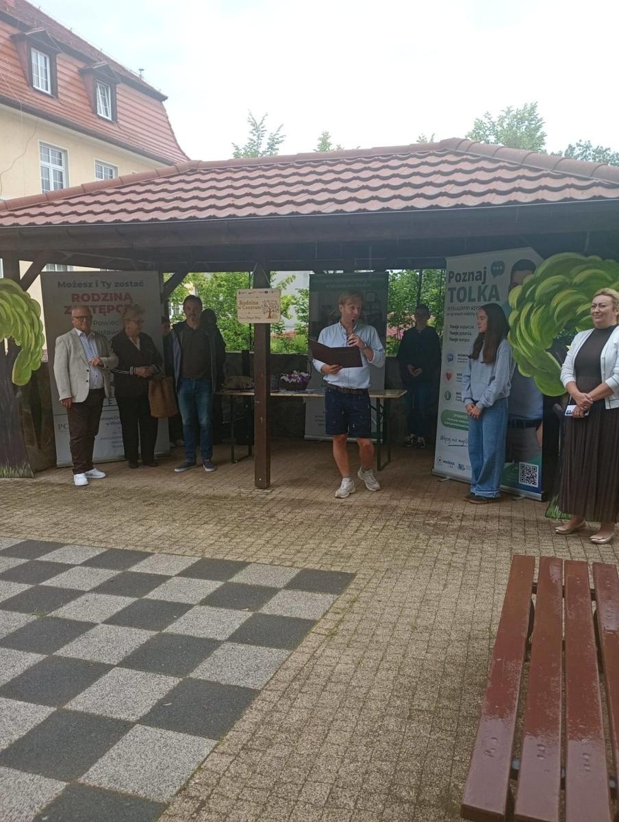 Zdjęcie w galerii na portalu naszwodzislaw.com: Deszcz nie pokrzyżował planów. Rodziny zastępcze świętowały w Wodzisławiu wiadomości z regionu