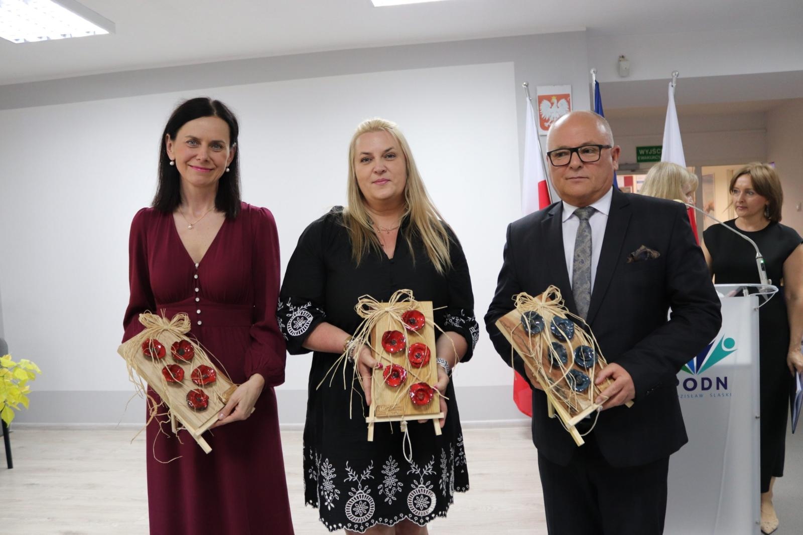 Zdjęcie w galerii na portalu naszwodzislaw.com: Najzdolniejsi uczniowie nagrodzeni. Gala Konkursów Zawodowych w Wodzisławiu Śląskim wiadomości z regionu