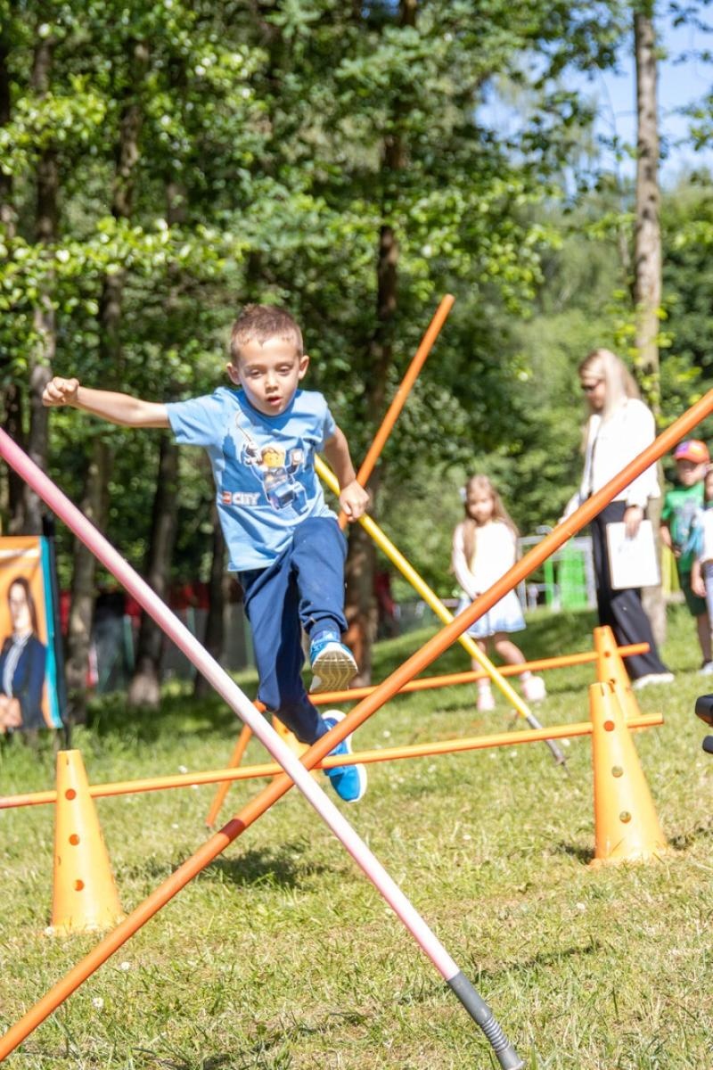 Zdjęcie w galerii na portalu naszwodzislaw.com: Bajkowa misja zakończona sukcesem. Wielki finał Wodzisławskich Skrzatów na Trzech Wzgórzach wiadomości z regionu