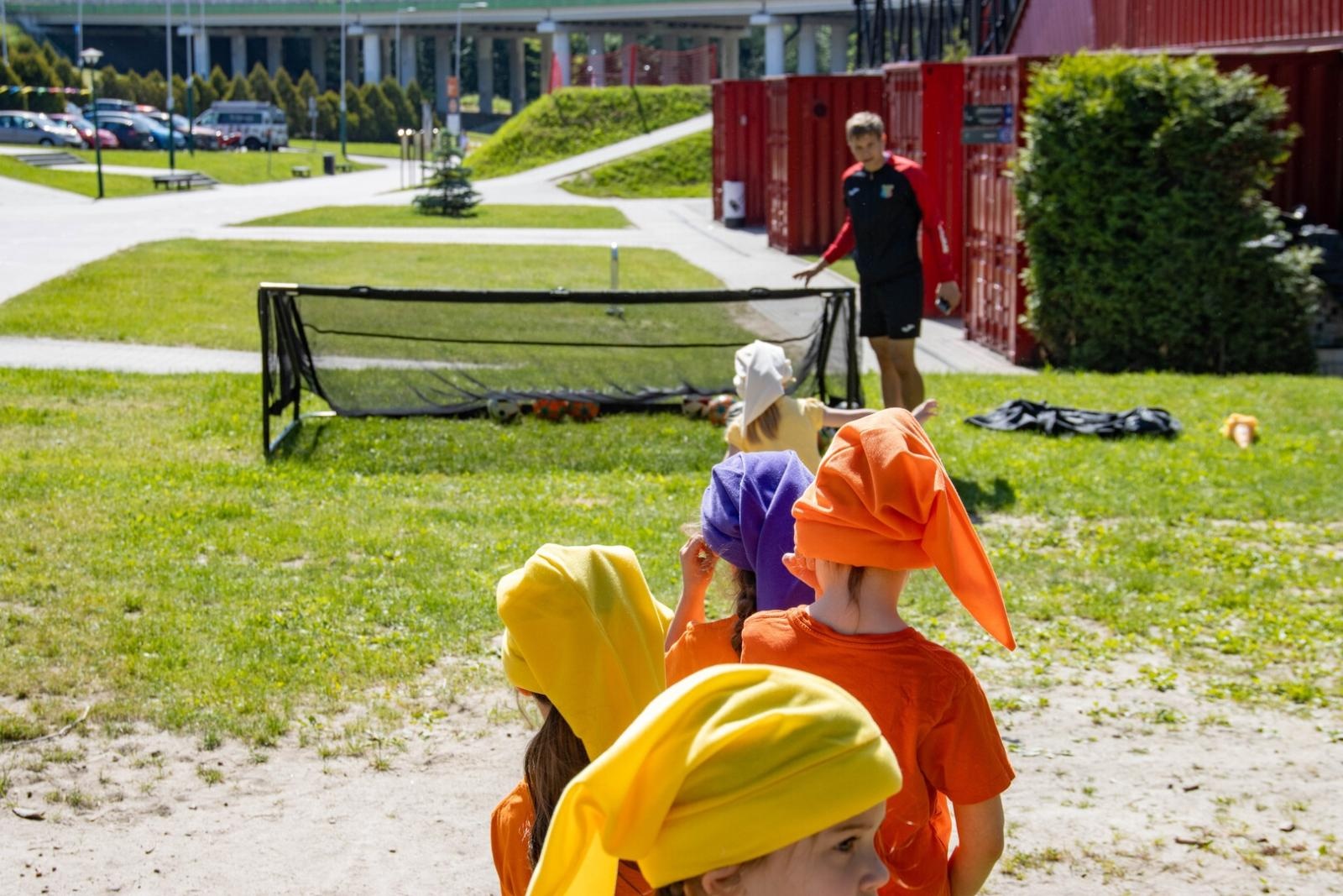 Zdjęcie w galerii na portalu naszwodzislaw.com: Bajkowa misja zakończona sukcesem. Wielki finał Wodzisławskich Skrzatów na Trzech Wzgórzach wiadomości z regionu