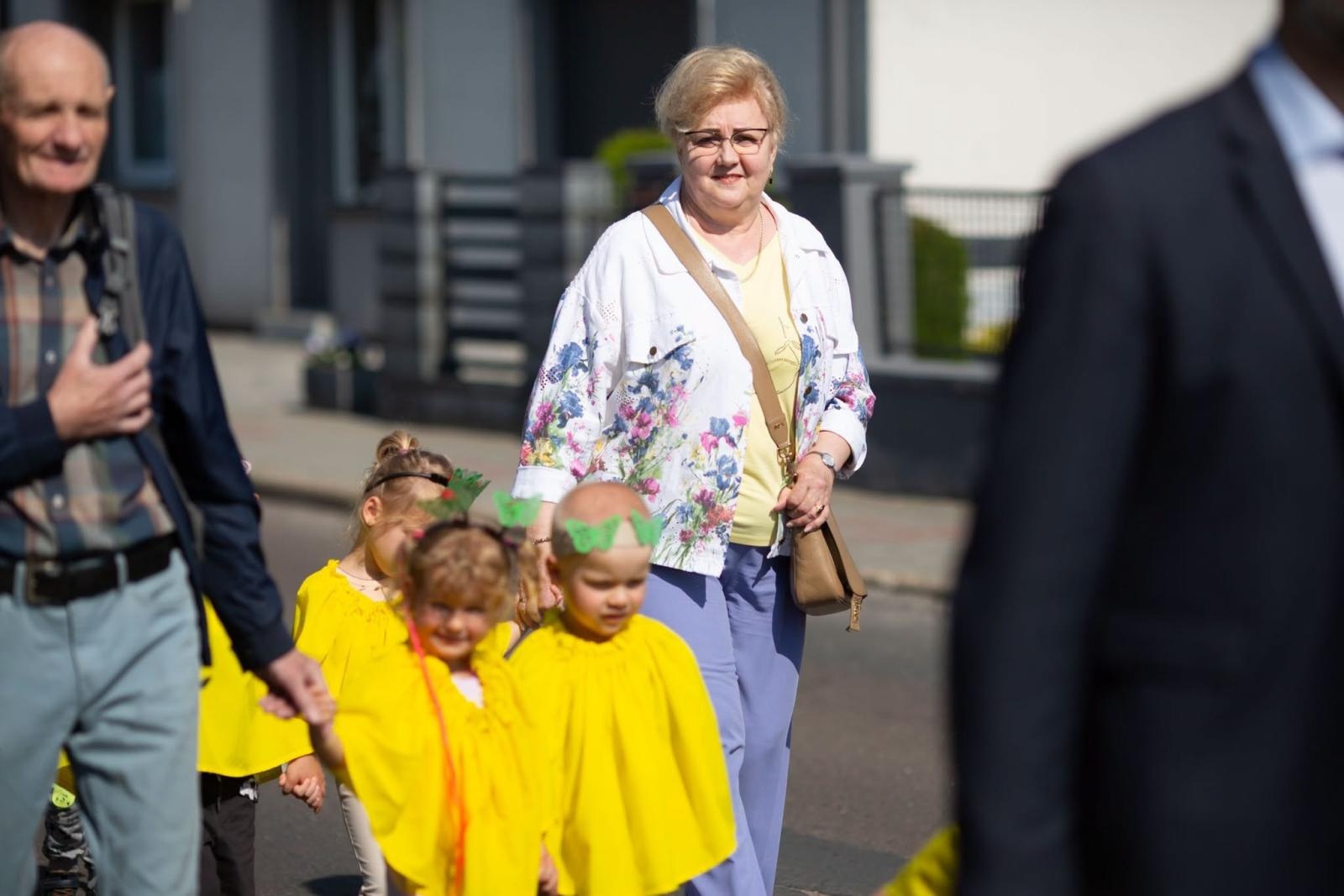 Zdjęcie w galerii na portalu naszwodzislaw.com: Płonący olej, psy policyjne i sprzęt ratowniczy. Piknik Bezpieczeństwa zachwycił Radlin [FOTO] wiadomości z regionu