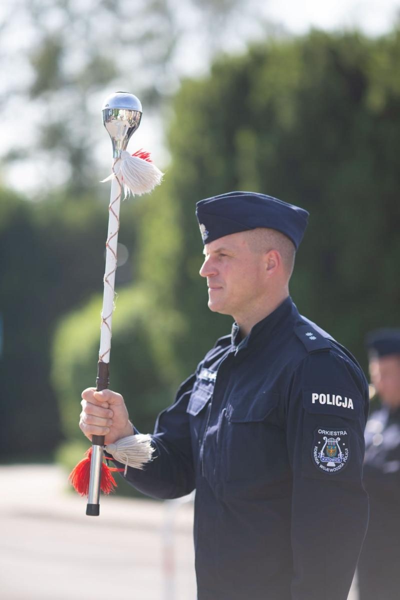 Zdjęcie w galerii na portalu naszwodzislaw.com: Płonący olej, psy policyjne i sprzęt ratowniczy. Piknik Bezpieczeństwa zachwycił Radlin [FOTO] wiadomości z regionu