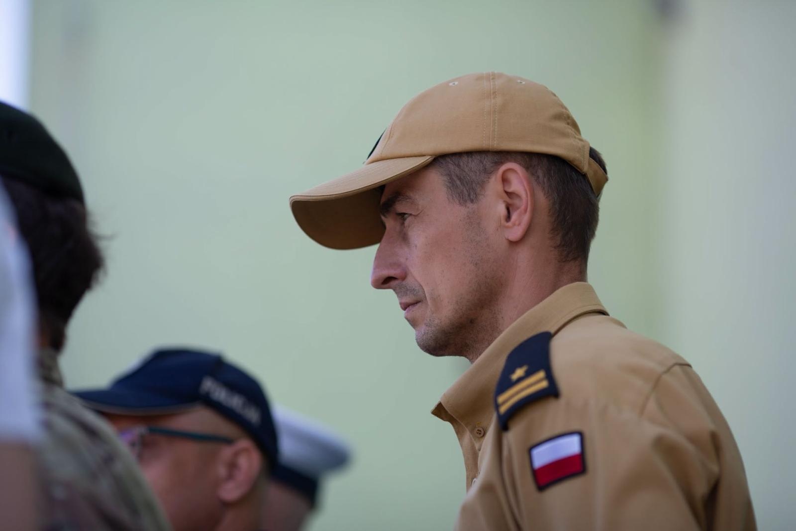 Zdjęcie w galerii na portalu naszwodzislaw.com: Płonący olej, psy policyjne i sprzęt ratowniczy. Piknik Bezpieczeństwa zachwycił Radlin [FOTO] wiadomości z regionu