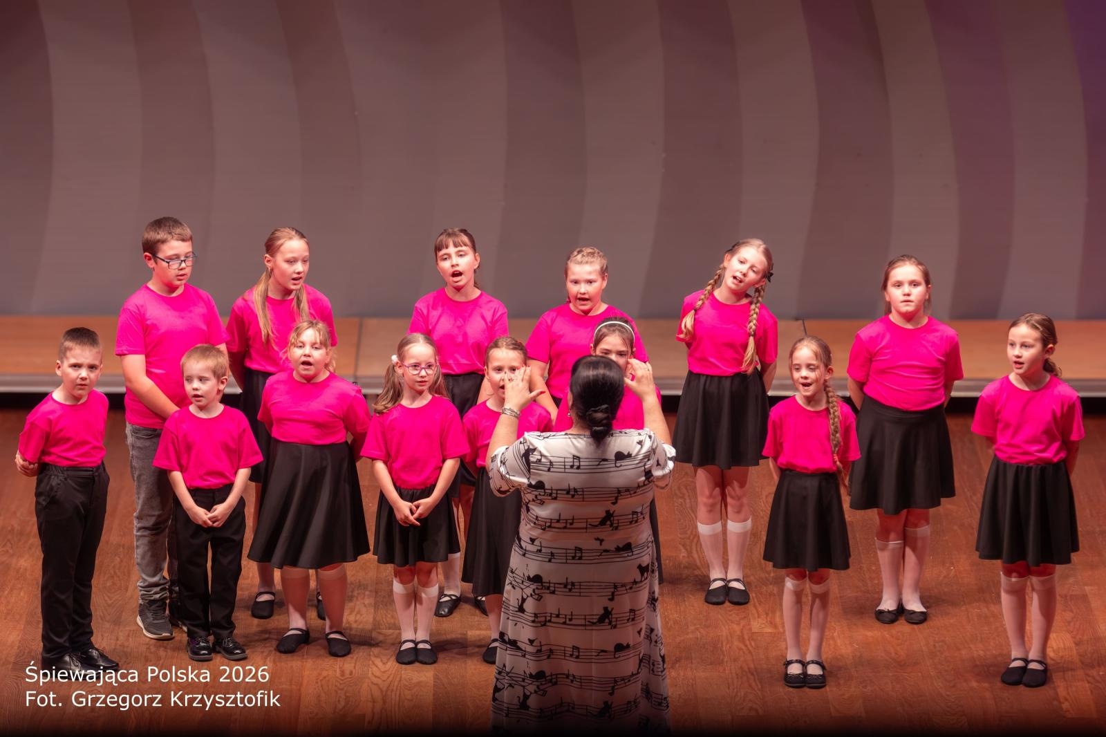 Zdjęcie w galerii na portalu naszwodzislaw.com: Młodzi artyści z Wodzisławia zachwycili w NOSPR. Wyjątkowy koncert wśród bajkowych dźwięków wiadomości z regionu