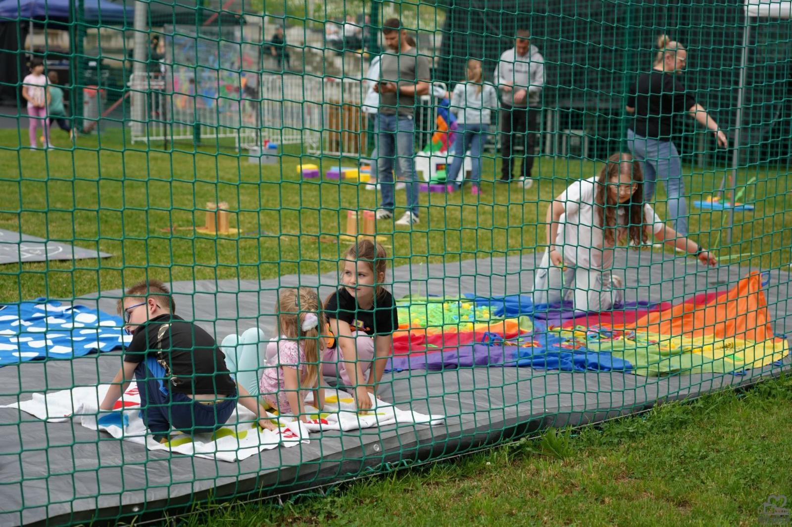 Zdjęcie w galerii na portalu naszwodzislaw.com: Folk, muzyka i emocje mimo deszczu. Za nami II Festiwal FOLK IN RADLIN wiadomości z regionu