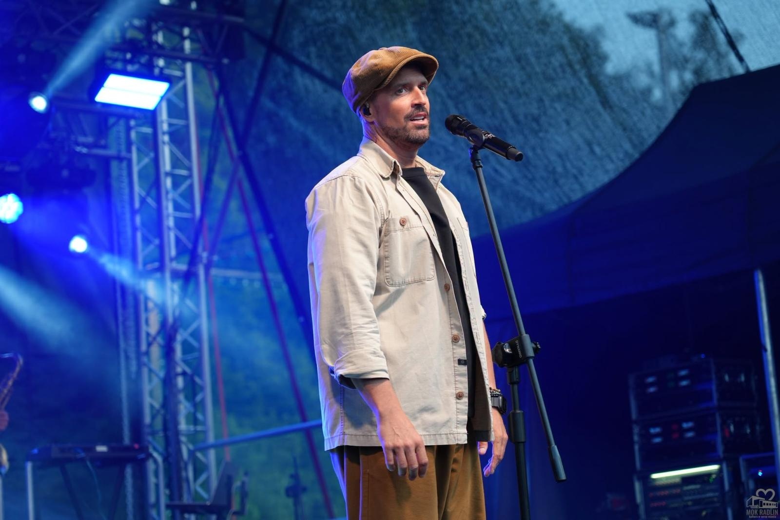 Zdjęcie w galerii na portalu naszwodzislaw.com: Folk, muzyka i emocje mimo deszczu. Za nami II Festiwal FOLK IN RADLIN wiadomości z regionu