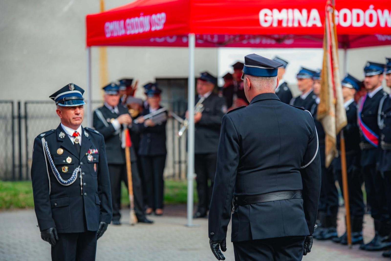 Zdjęcie w galerii na portalu naszwodzislaw.com: Święto strażaków z Łazisk. 115-lecie OSP i otwarcie nowoczesnej infrastruktury [FOTO] wiadomości z regionu