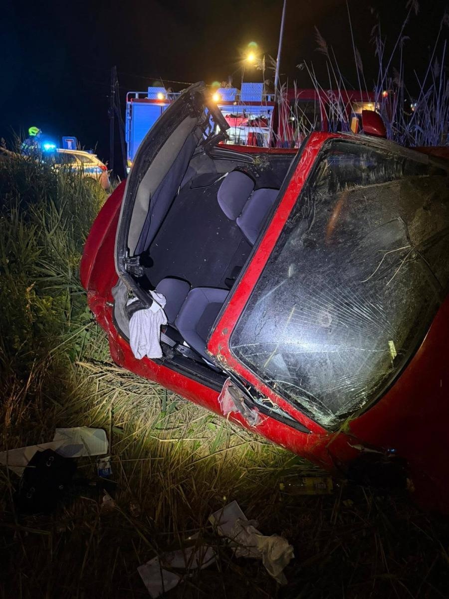 Zdjęcie w galerii na portalu naszwodzislaw.com: Tragiczny wypadek w Marklowicach. 22-letnia kobieta zginęła po dachowaniu samochodu wiadomości z regionu