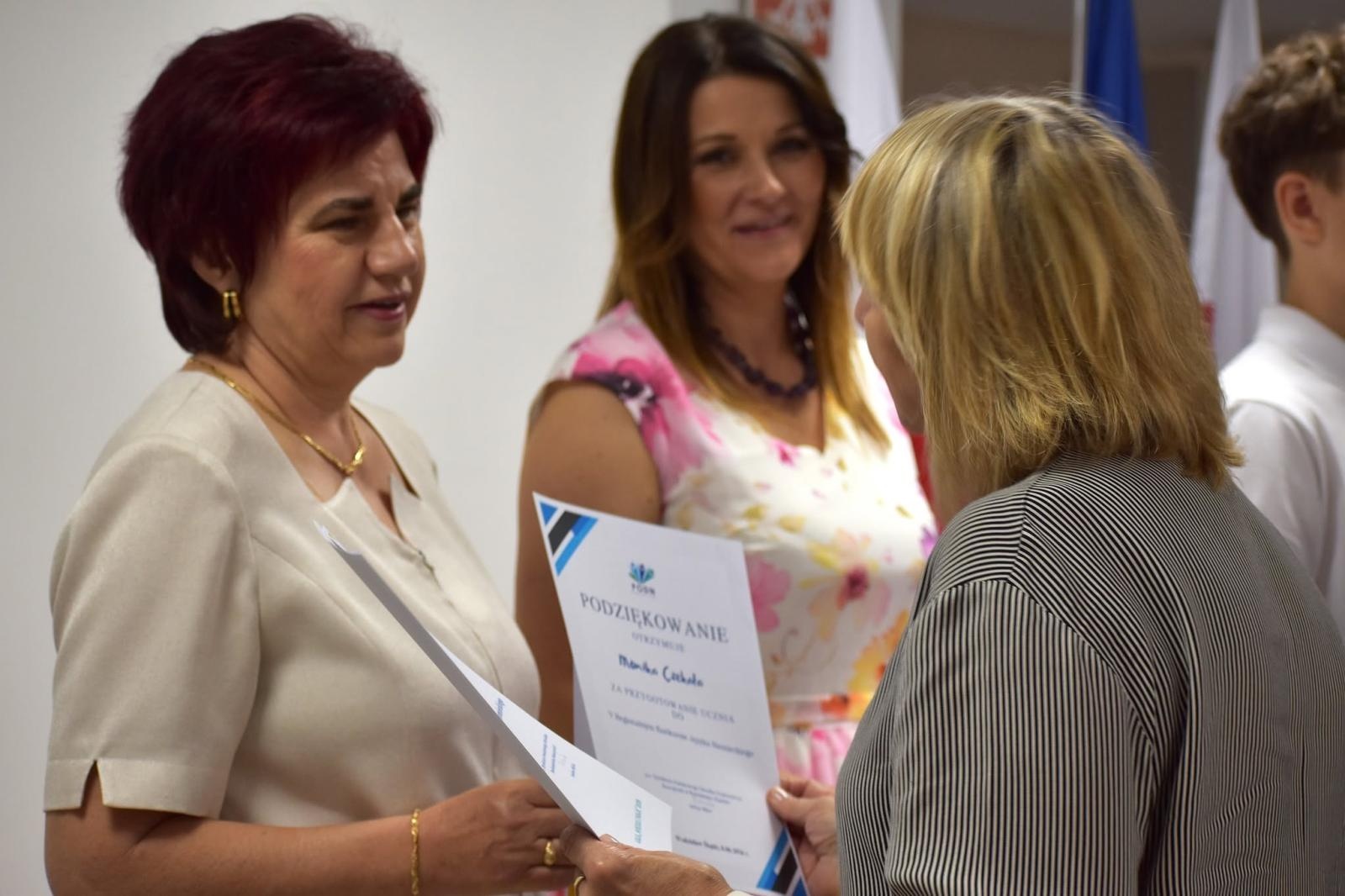 Zdjęcie w galerii na portalu naszwodzislaw.com: Najzdolniejsi uczniowie powiatu nagrodzeni. Gala Laureatów Konkursów Przedmiotowych w PODN wiadomości z regionu