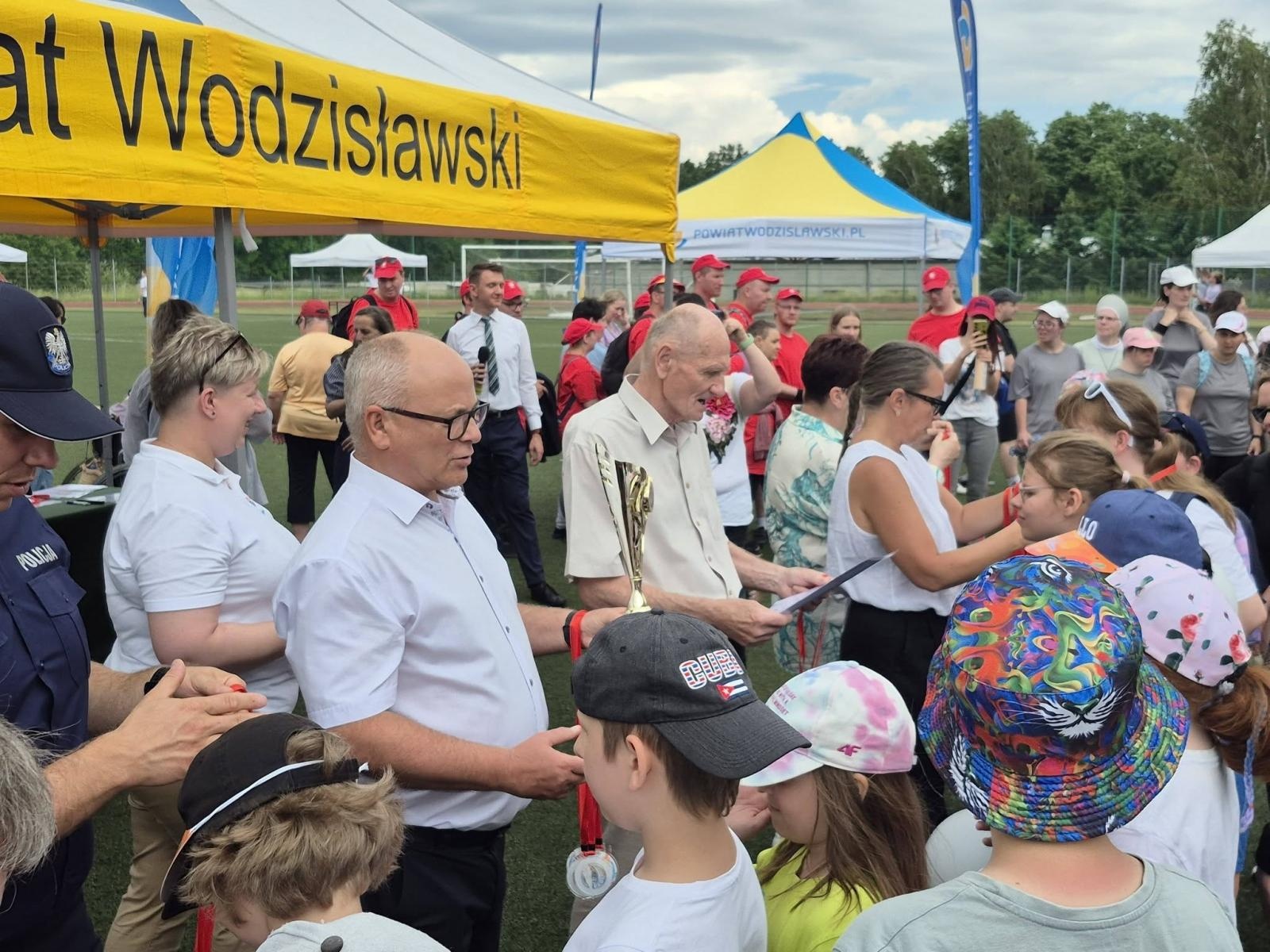 Zdjęcie w galerii na portalu naszwodzislaw.com: Tu nie było przegranych. Olimpiada Osób z Niepełnosprawnościami po raz kolejny wzruszyła uczestników wiadomości z regionu