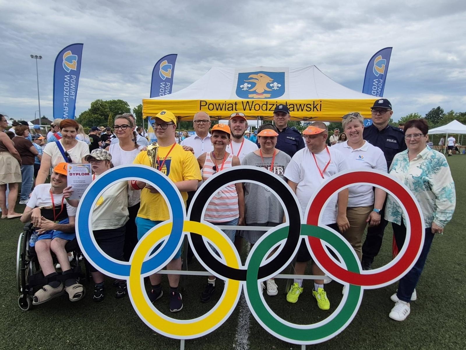 Zdjęcie w galerii na portalu naszwodzislaw.com: Tu nie było przegranych. Olimpiada Osób z Niepełnosprawnościami po raz kolejny wzruszyła uczestników wiadomości z regionu