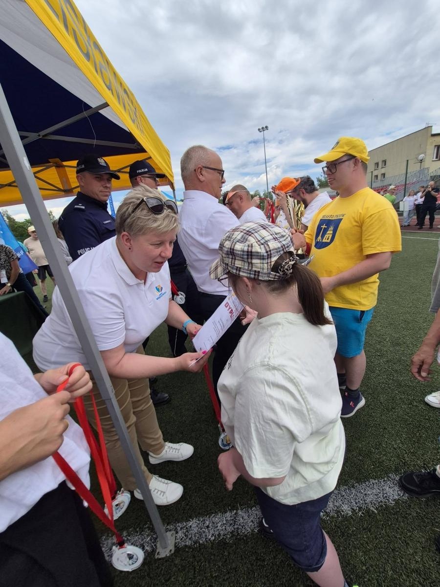 Zdjęcie w galerii na portalu naszwodzislaw.com: Tu nie było przegranych. Olimpiada Osób z Niepełnosprawnościami po raz kolejny wzruszyła uczestników wiadomości z regionu
