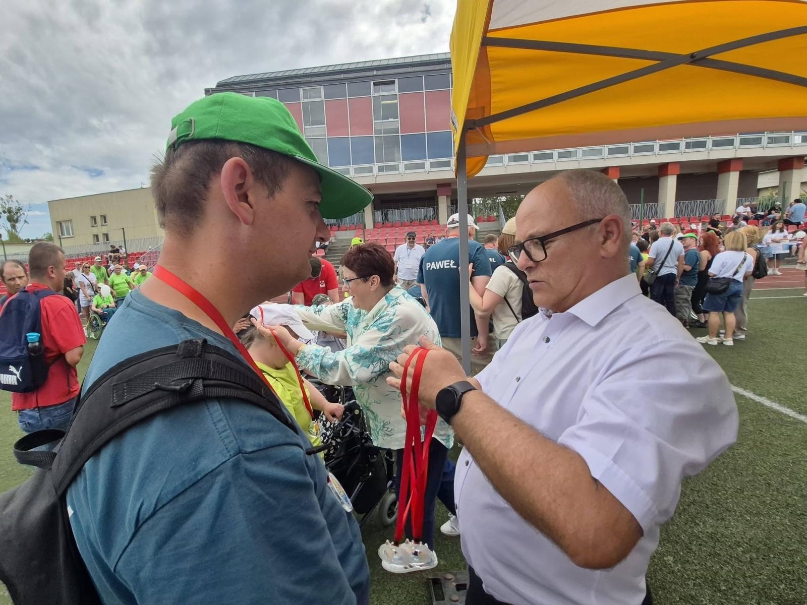 Zdjęcie w galerii na portalu naszwodzislaw.com: Tu nie było przegranych. Olimpiada Osób z Niepełnosprawnościami po raz kolejny wzruszyła uczestników wiadomości z regionu