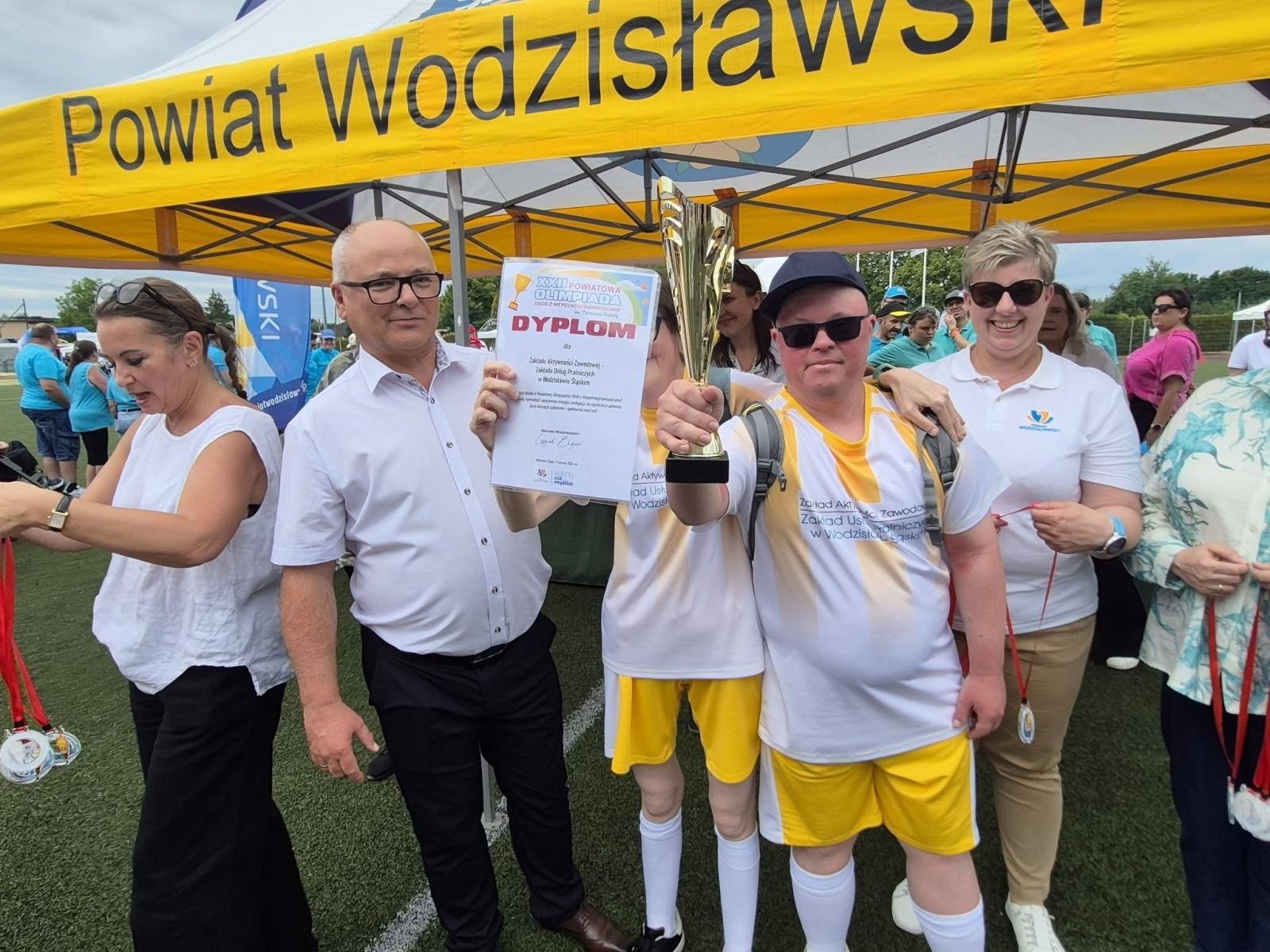 Zdjęcie w galerii na portalu naszwodzislaw.com: Tu nie było przegranych. Olimpiada Osób z Niepełnosprawnościami po raz kolejny wzruszyła uczestników wiadomości z regionu