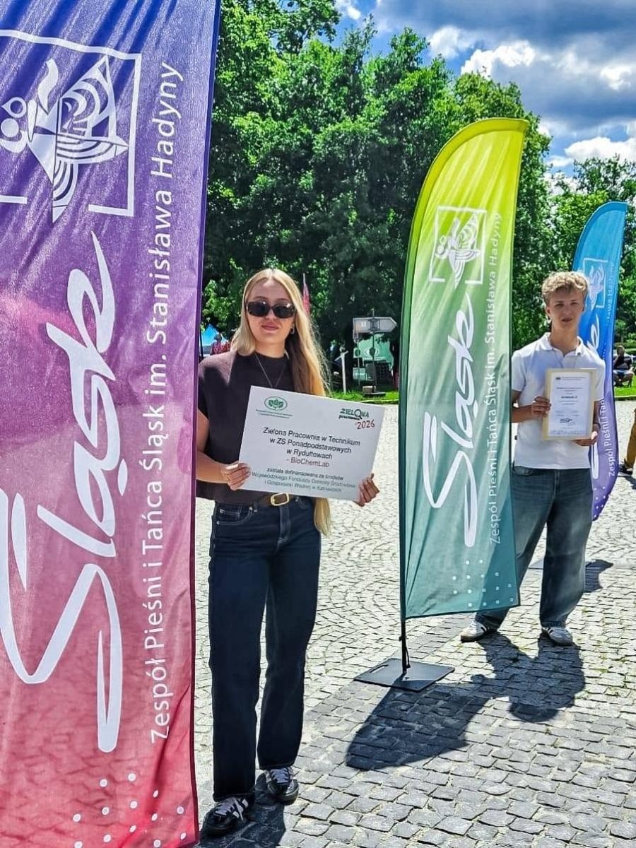 Zdjęcie w galerii na portalu naszwodzislaw.com: Laboratorium przyszłości w Rydułtowach. Uczniowie zyskają dostęp do technologii 3D i mikroskopów wiadomości z regionu