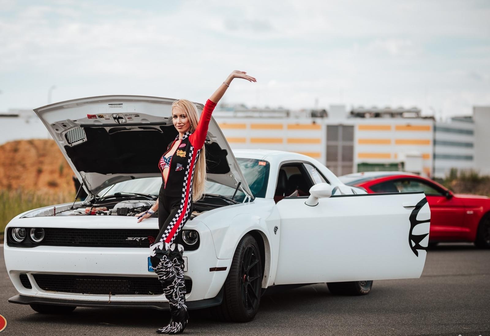 Zdjęcie w galerii na portalu naszwodzislaw.com: American Cars Mania, czyli największy festiwal amerykańskiej motoryzacji w Europie. Klasyki i mocne bestie! wiadomości z regionu