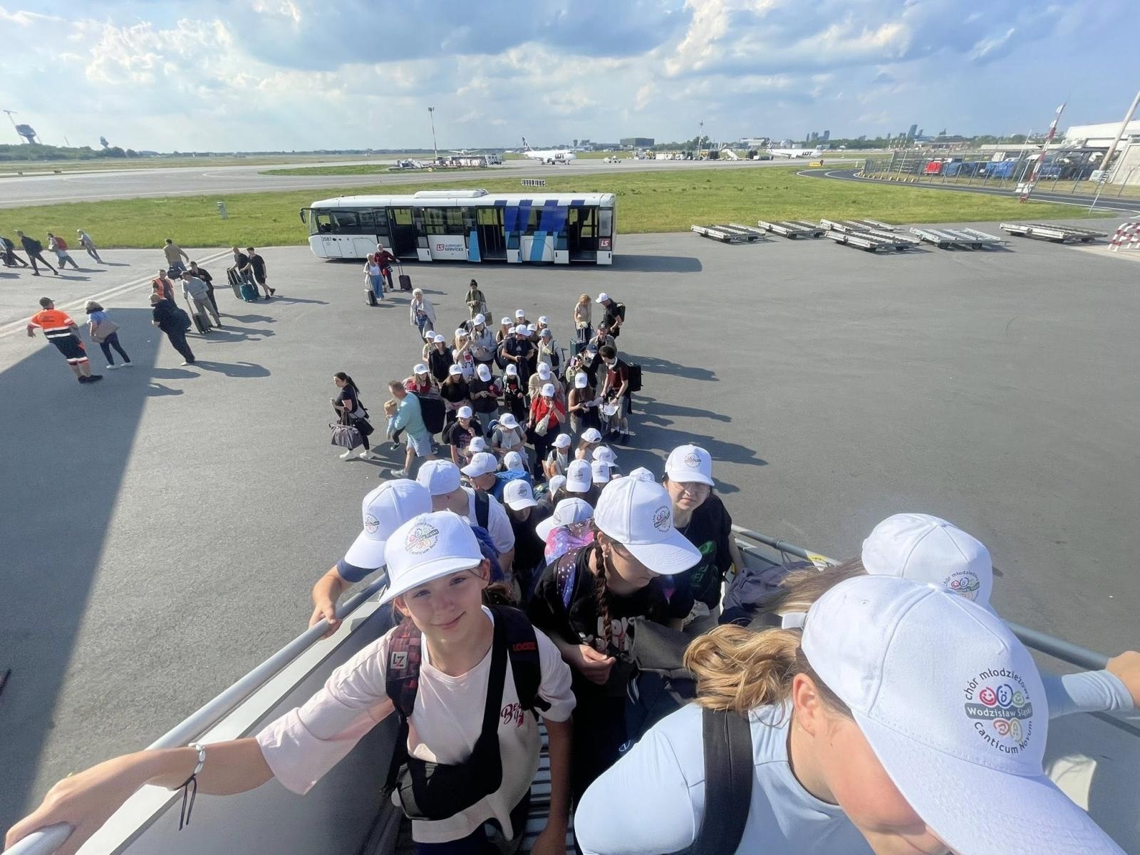 Zdjęcie w galerii na portalu naszwodzislaw.com: Polski głos w sercu Nowego Jorku. Wielki sukces młodzieżowego chóru z Wodzisławia [FOTO] wiadomości z regionu