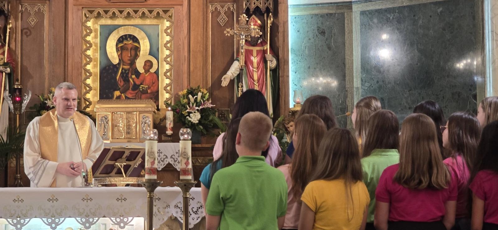 Zdjęcie w galerii na portalu naszwodzislaw.com: Polski głos w sercu Nowego Jorku. Wielki sukces młodzieżowego chóru z Wodzisławia [FOTO] wiadomości z regionu