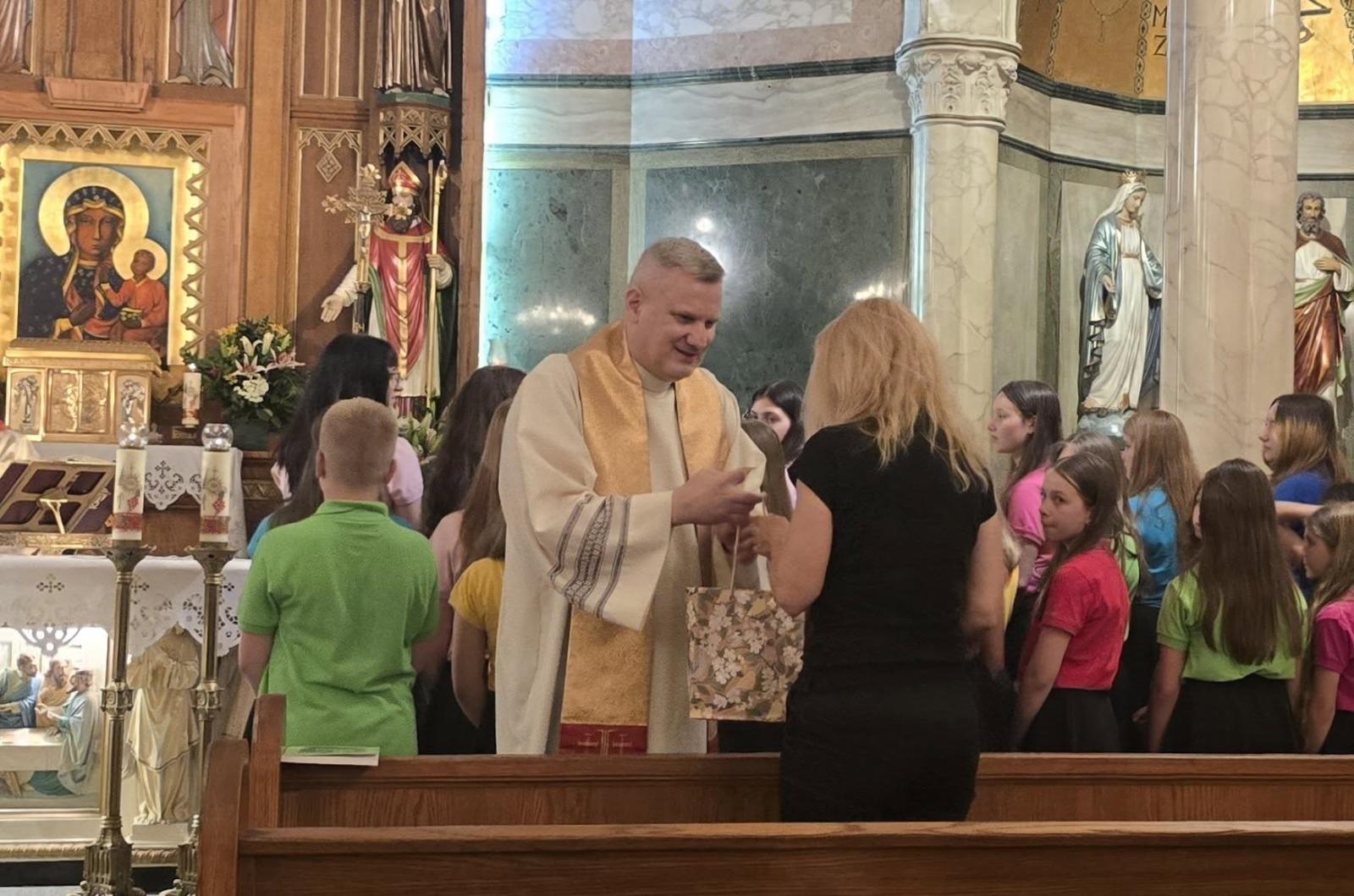 Zdjęcie w galerii na portalu naszwodzislaw.com: Polski głos w sercu Nowego Jorku. Wielki sukces młodzieżowego chóru z Wodzisławia [FOTO] wiadomości z regionu