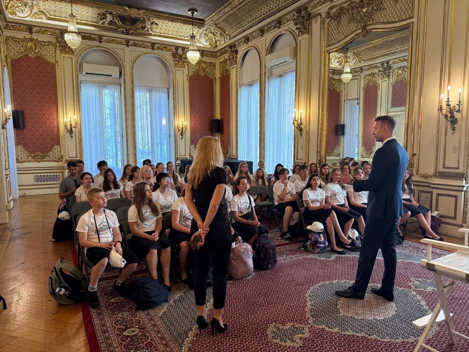 Zdjęcie w galerii na portalu naszwodzislaw.com: Polski głos w sercu Nowego Jorku. Wielki sukces młodzieżowego chóru z Wodzisławia [FOTO] wiadomości z regionu