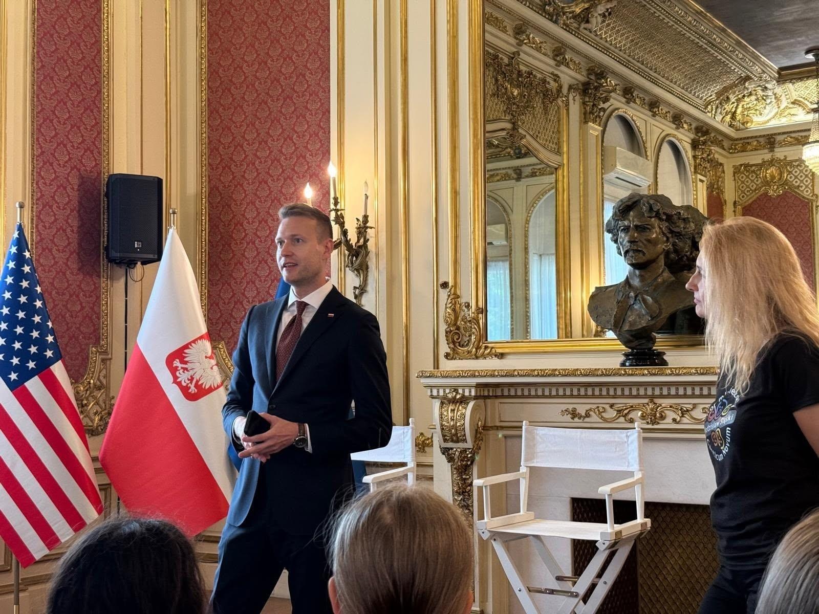 Zdjęcie w galerii na portalu naszwodzislaw.com: Polski głos w sercu Nowego Jorku. Wielki sukces młodzieżowego chóru z Wodzisławia [FOTO] wiadomości z regionu