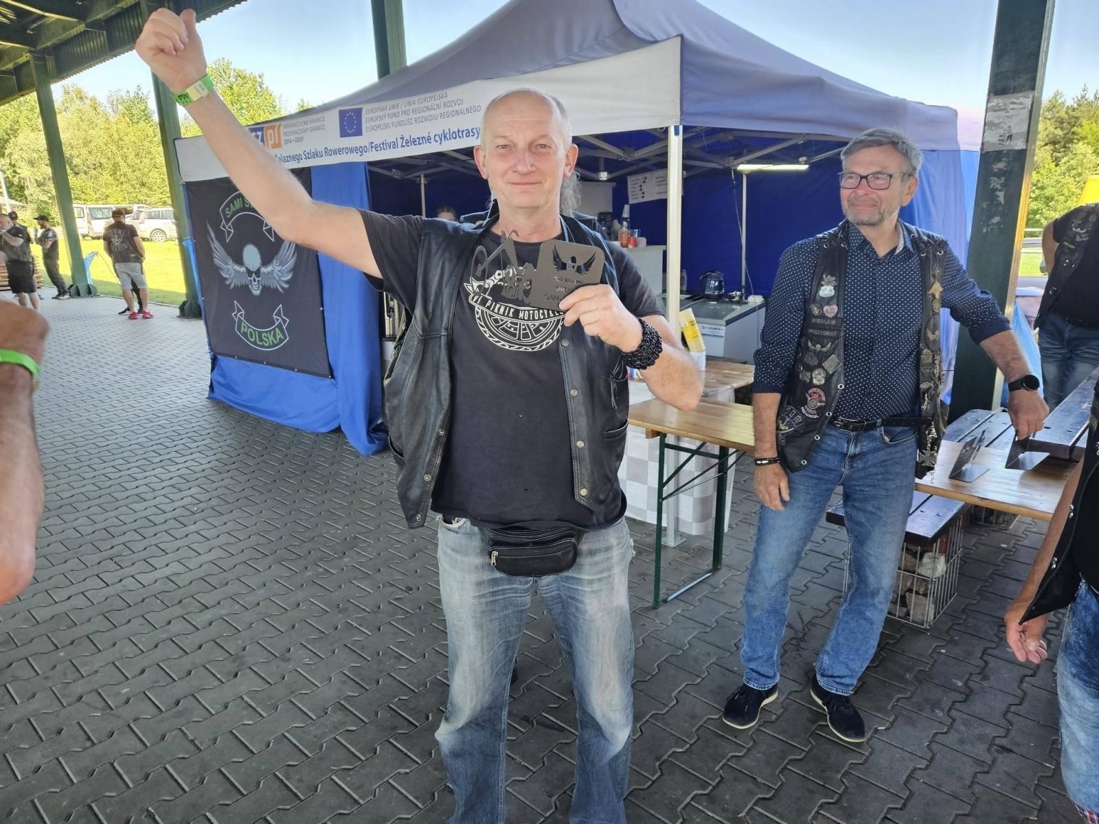 Zdjęcie w galerii na portalu naszwodzislaw.com: 15 lat na dwóch kołach. Grupa Motocyklowa Sami Swoi świętowała jubileusz w Krostoszowicach wiadomości z regionu