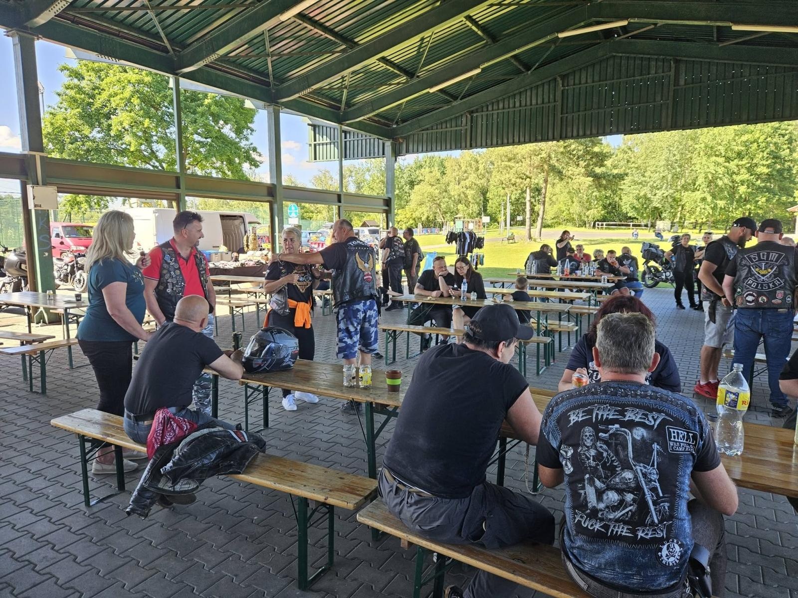 Zdjęcie w galerii na portalu naszwodzislaw.com: 15 lat na dwóch kołach. Grupa Motocyklowa Sami Swoi świętowała jubileusz w Krostoszowicach wiadomości z regionu