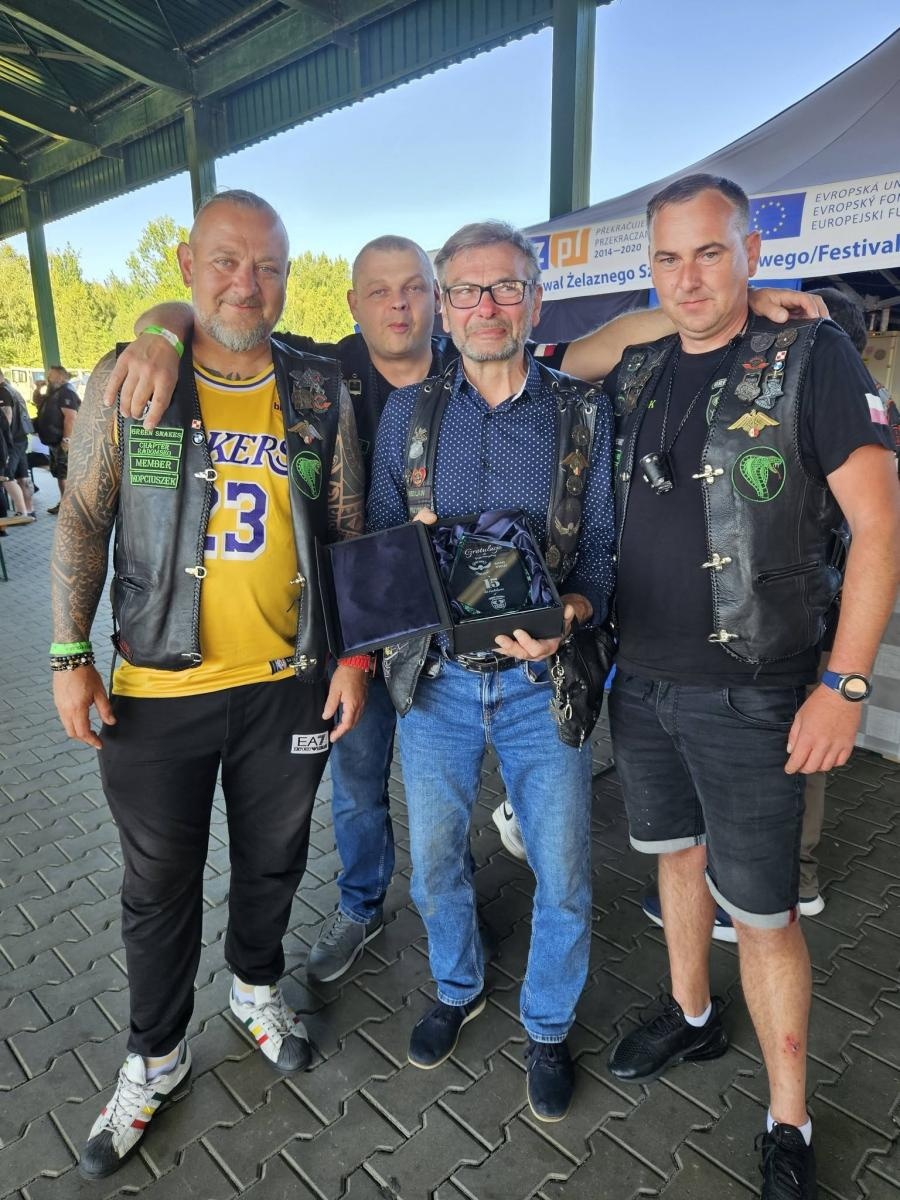 Zdjęcie w galerii na portalu naszwodzislaw.com: 15 lat na dwóch kołach. Grupa Motocyklowa Sami Swoi świętowała jubileusz w Krostoszowicach wiadomości z regionu
