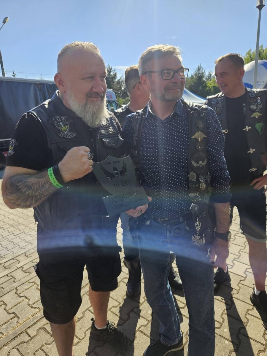 Zdjęcie w galerii na portalu naszwodzislaw.com: 15 lat na dwóch kołach. Grupa Motocyklowa Sami Swoi świętowała jubileusz w Krostoszowicach wiadomości z regionu