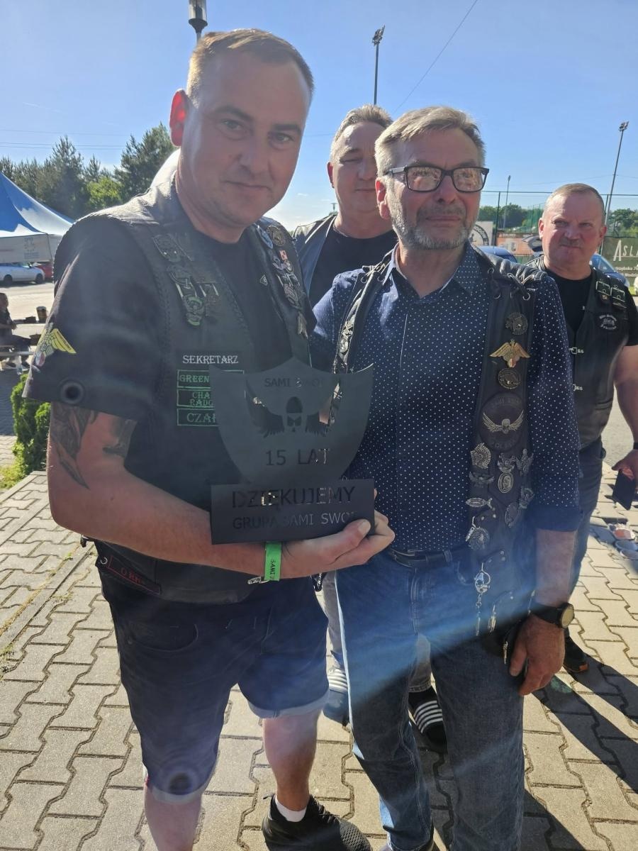 Zdjęcie w galerii na portalu naszwodzislaw.com: 15 lat na dwóch kołach. Grupa Motocyklowa Sami Swoi świętowała jubileusz w Krostoszowicach wiadomości z regionu