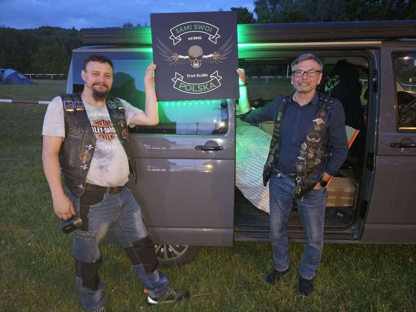 Zdjęcie w galerii na portalu naszwodzislaw.com: 15 lat na dwóch kołach. Grupa Motocyklowa Sami Swoi świętowała jubileusz w Krostoszowicach wiadomości z regionu