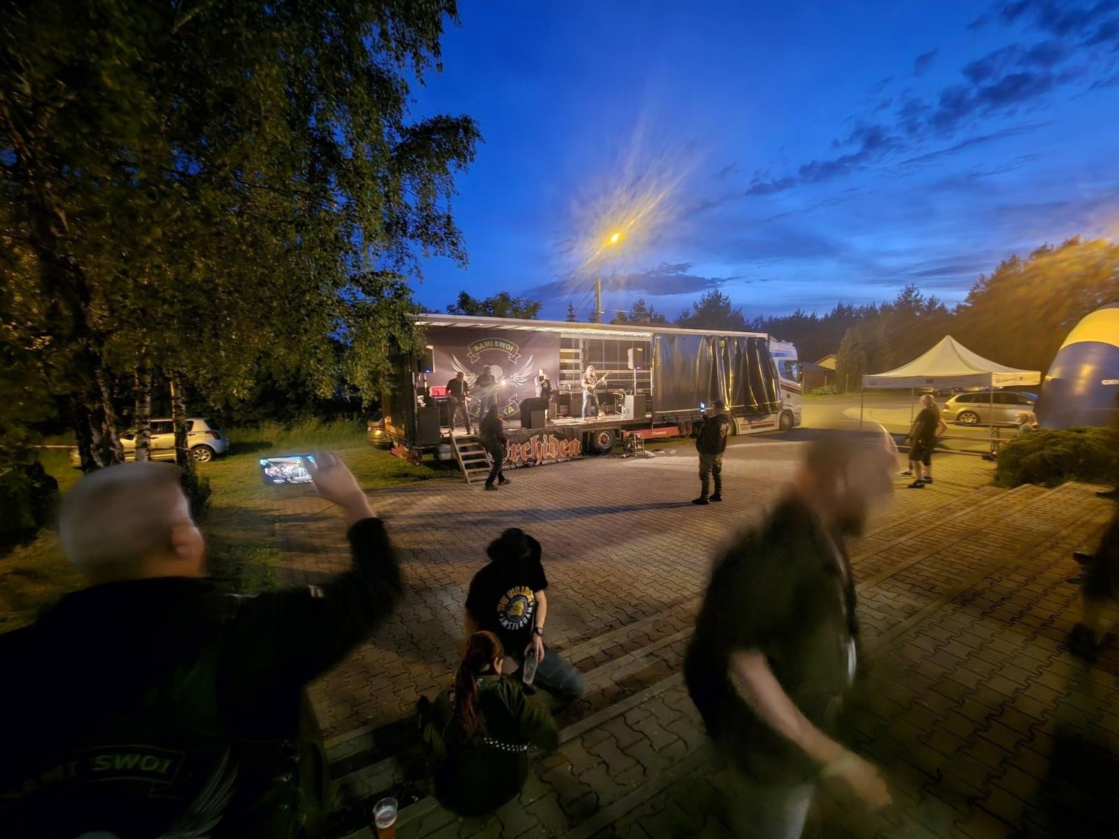 Zdjęcie w galerii na portalu naszwodzislaw.com: 15 lat na dwóch kołach. Grupa Motocyklowa Sami Swoi świętowała jubileusz w Krostoszowicach wiadomości z regionu