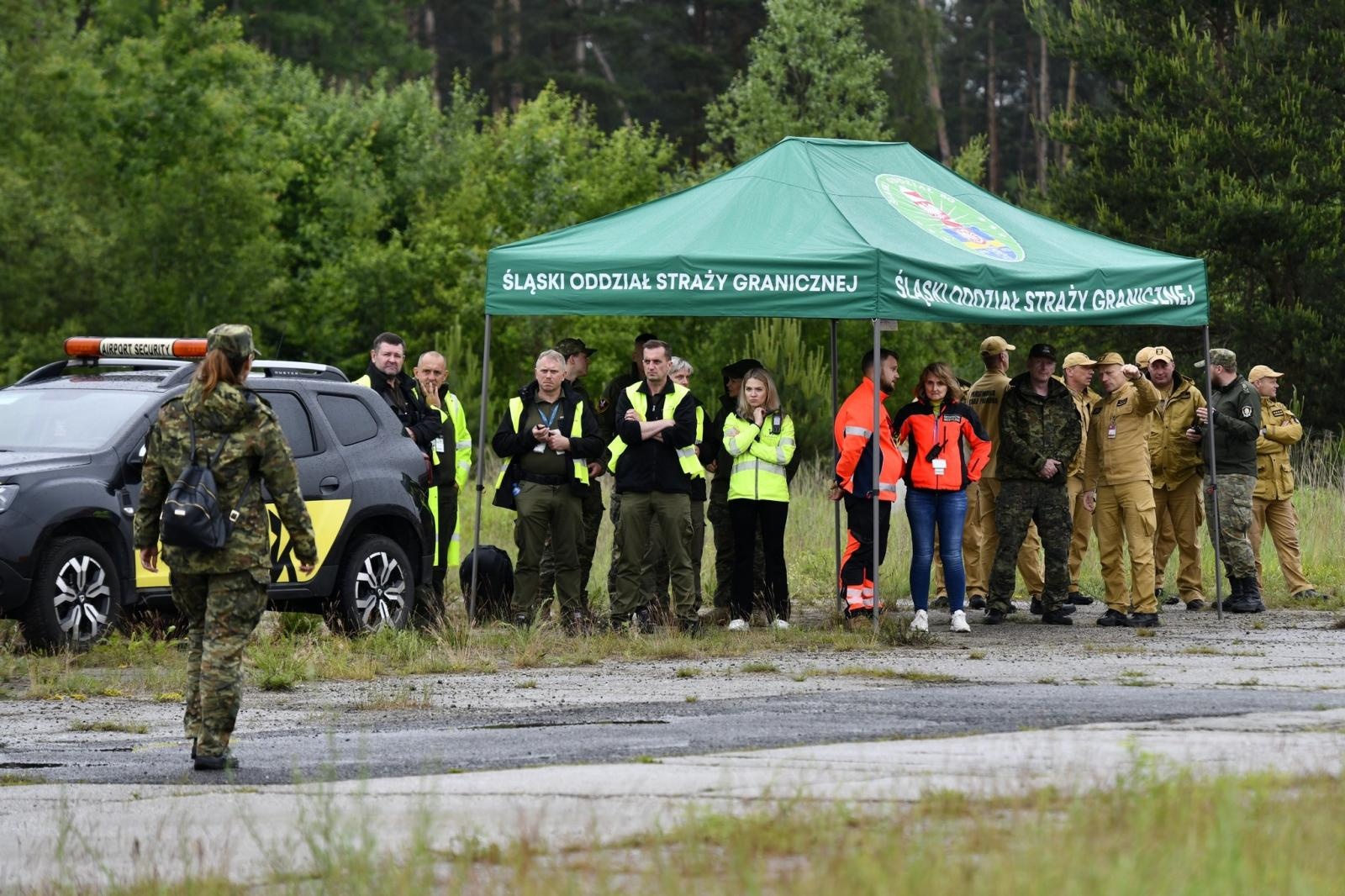 Zdjęcie w galerii na portalu naszwodzislaw.com: Izotop 2026. Ćwiczenia służb na lotnisku w Katowicach-Pyrzowicach wiadomości z regionu