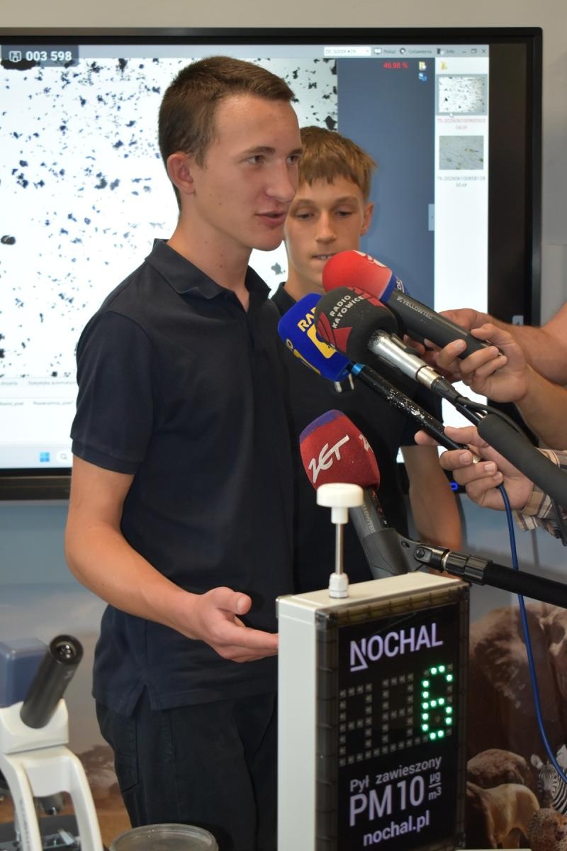 Zdjęcie w galerii na portalu naszwodzislaw.com: W Radlinie powstała szkolna pracownia antysmogowa wiadomości z regionu