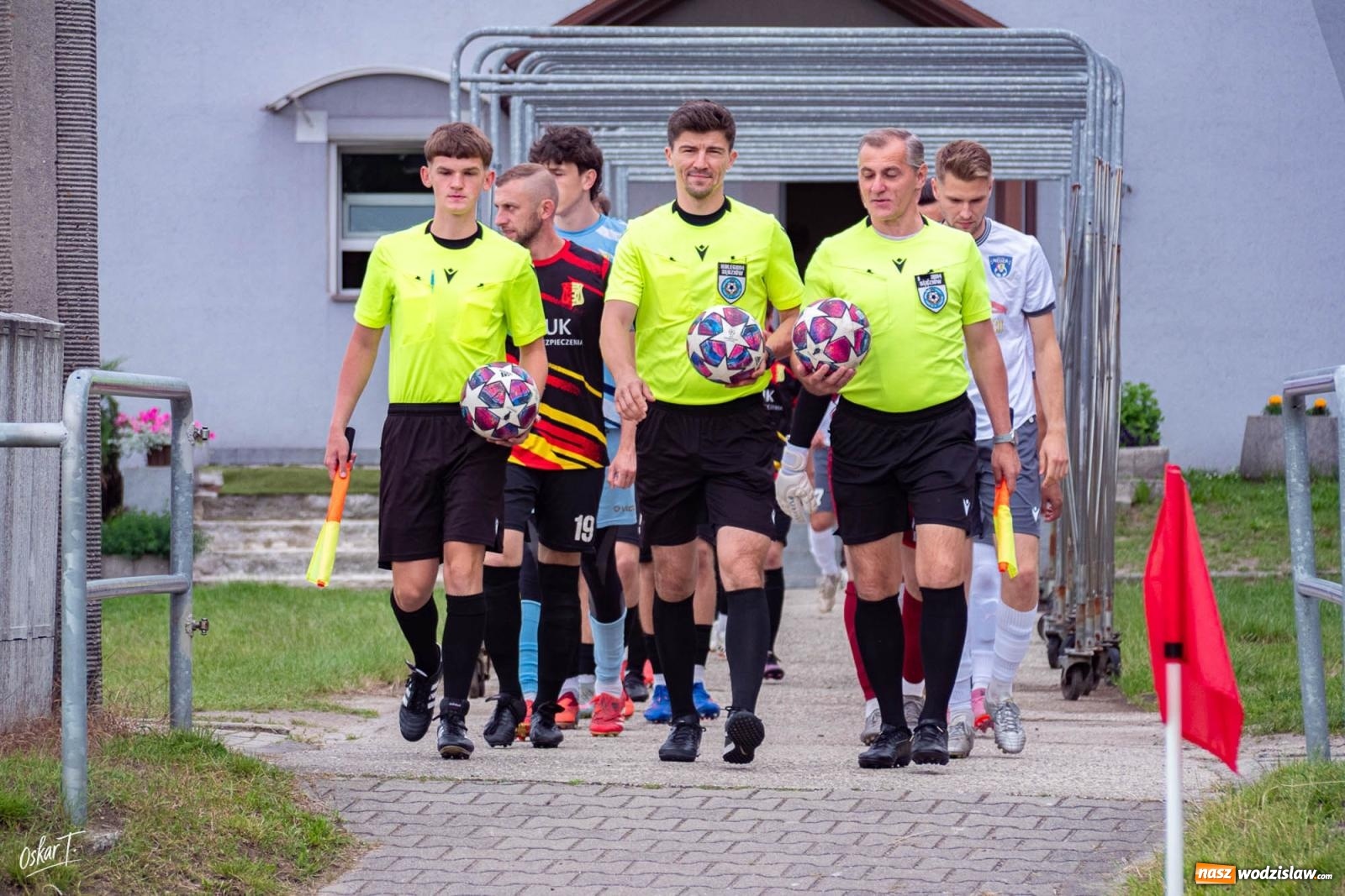 Zdjęcie w galerii na portalu naszwodzislaw.com: Nędza skuteczna i bezlitosna. Pewny wynik w starciu z Płomieniem [FOTO] wiadomości z regionu