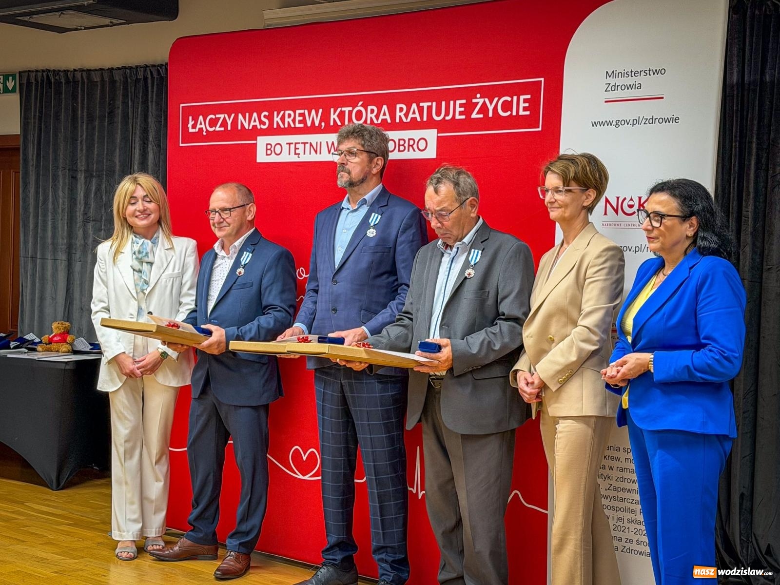 Zdjęcie w galerii na portalu naszwodzislaw.com: Zasłużeni krwiodawcy z regionu uhonorowani na Zamku Piastowskim w Raciborzu wiadomości z regionu