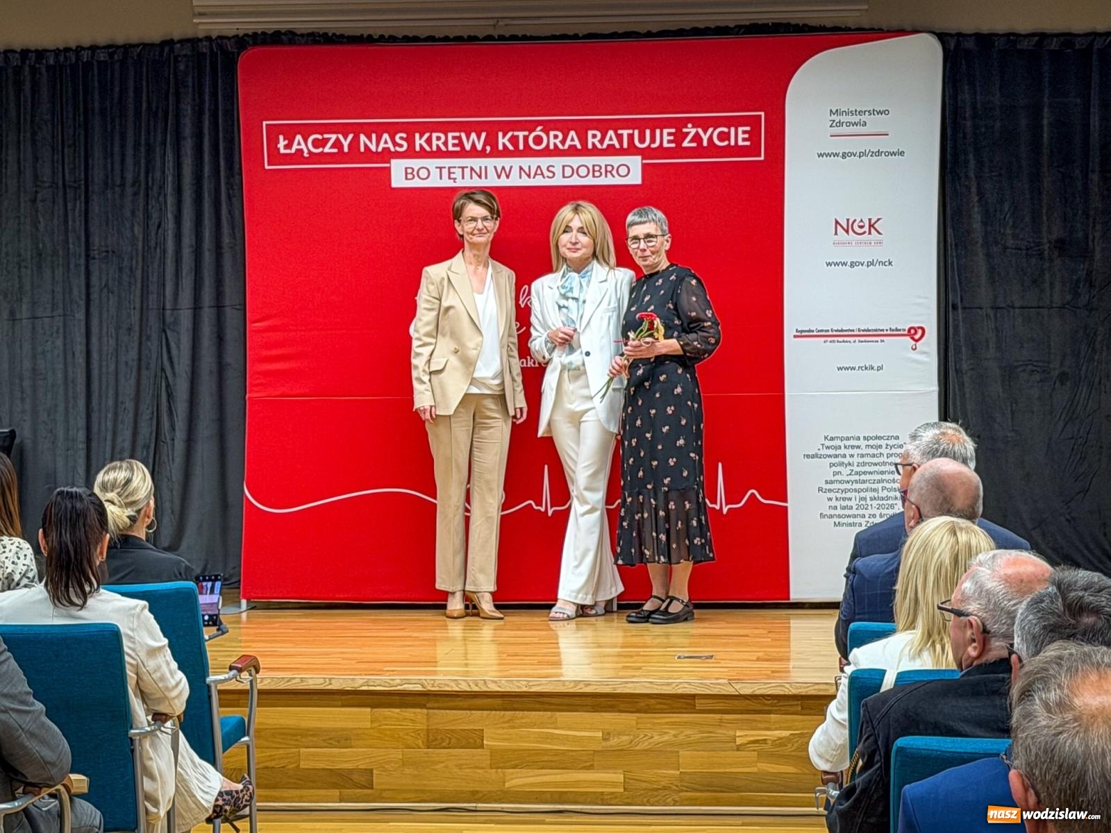 Zdjęcie w galerii na portalu naszwodzislaw.com: Zasłużeni krwiodawcy z regionu uhonorowani na Zamku Piastowskim w Raciborzu wiadomości z regionu
