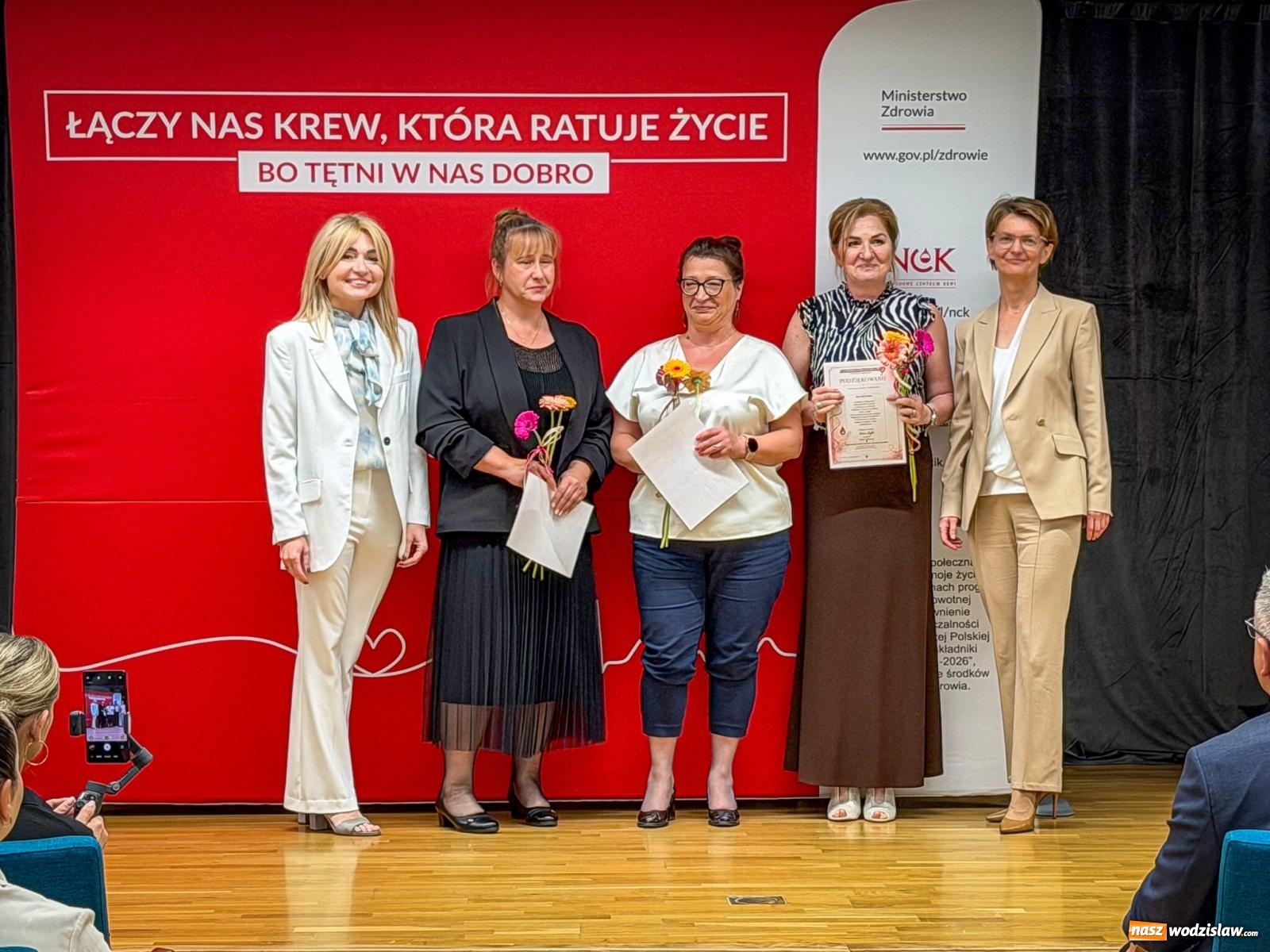 Zdjęcie w galerii na portalu naszwodzislaw.com: Zasłużeni krwiodawcy z regionu uhonorowani na Zamku Piastowskim w Raciborzu wiadomości z regionu