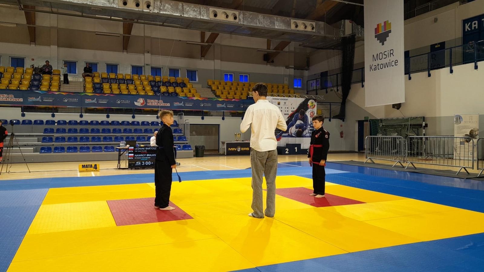 Zdjęcie w galerii na portalu naszwodzislaw.com: Sześć startów, sześć medali. Fantastyczny występ Octagon Team na Mistrzostwach Polski wiadomości z regionu