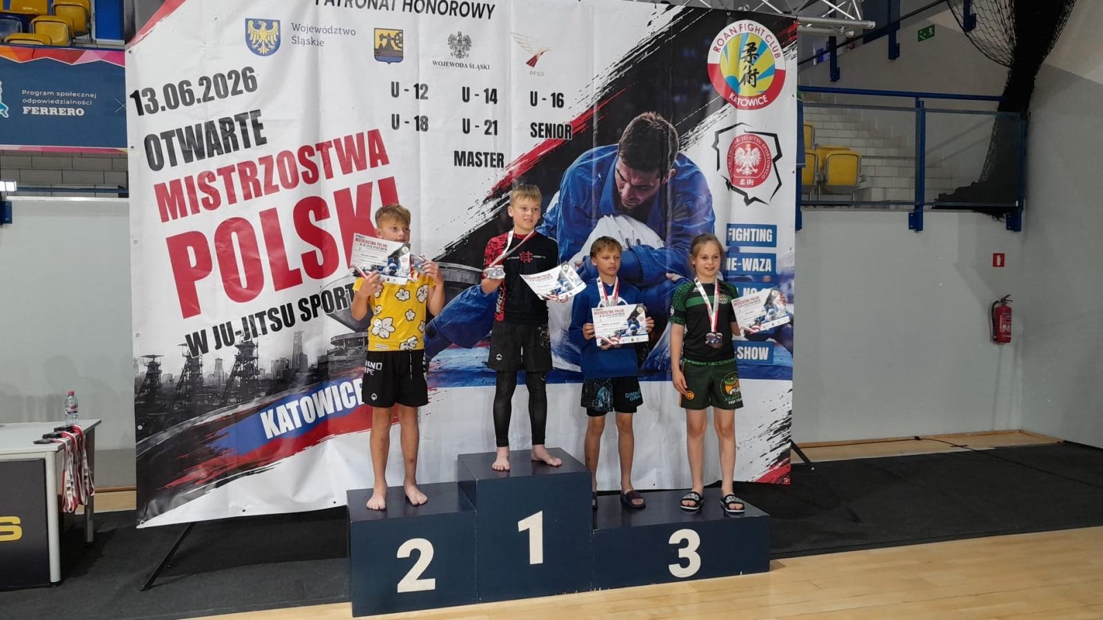 Zdjęcie w galerii na portalu naszwodzislaw.com: Sześć startów, sześć medali. Fantastyczny występ Octagon Team na Mistrzostwach Polski wiadomości z regionu