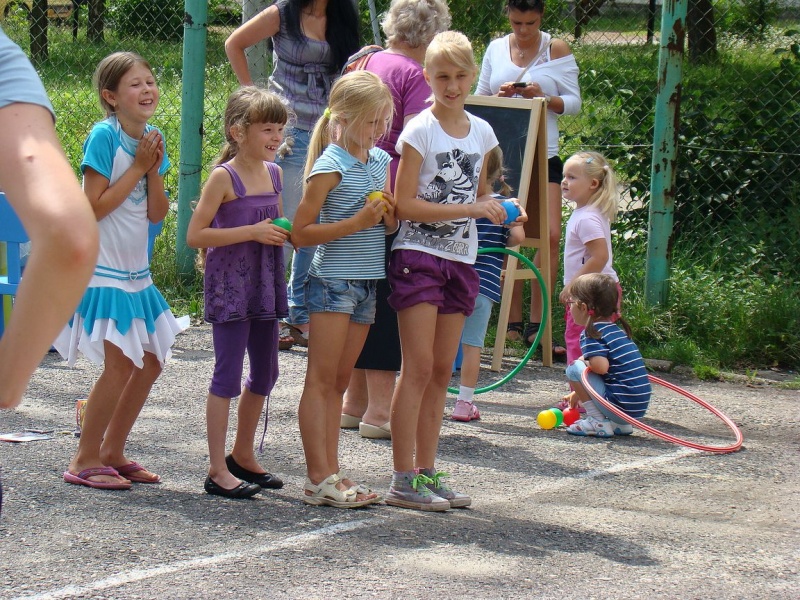 Zdjęcie w galerii na portalu naszwodzislaw.com: Radna na rowerze, Wodzik po betonie wiadomości z regionu