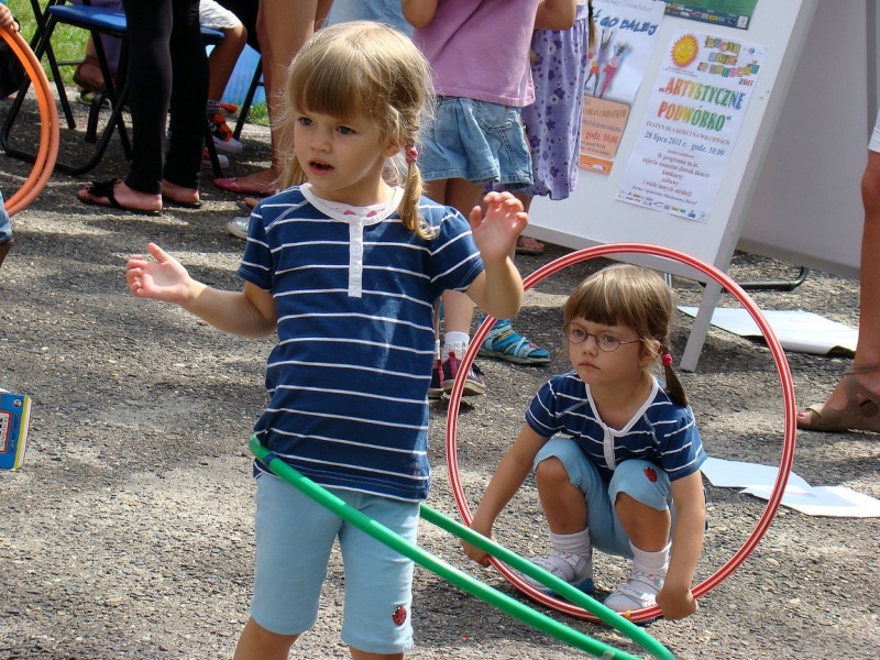 Zdjęcie w galerii na portalu naszwodzislaw.com: Radna na rowerze, Wodzik po betonie wiadomości z regionu