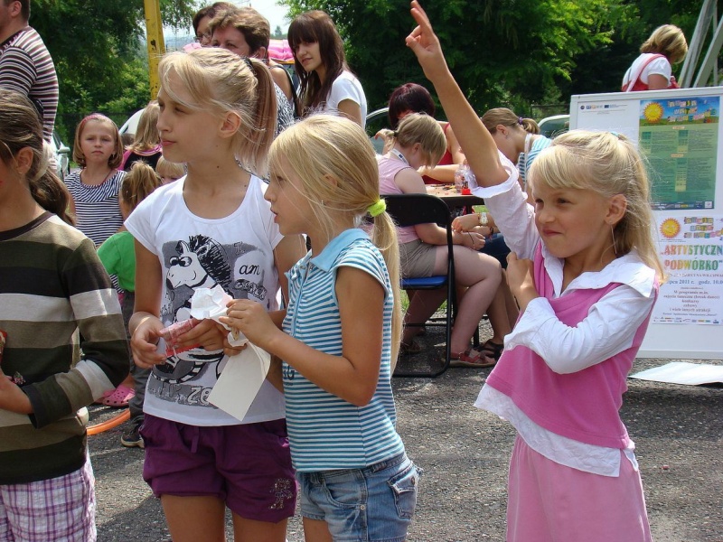 Zdjęcie w galerii na portalu naszwodzislaw.com: Radna na rowerze, Wodzik po betonie wiadomości z regionu