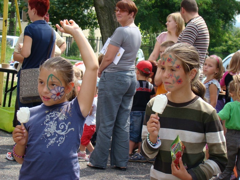 Zdjęcie w galerii na portalu naszwodzislaw.com: Radna na rowerze, Wodzik po betonie wiadomości z regionu