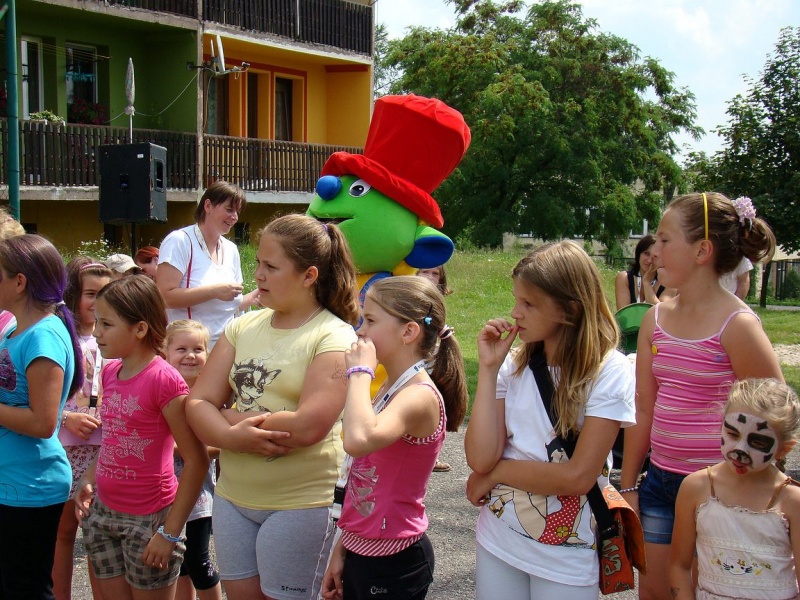Zdjęcie w galerii na portalu naszwodzislaw.com: Radna na rowerze, Wodzik po betonie wiadomości z regionu