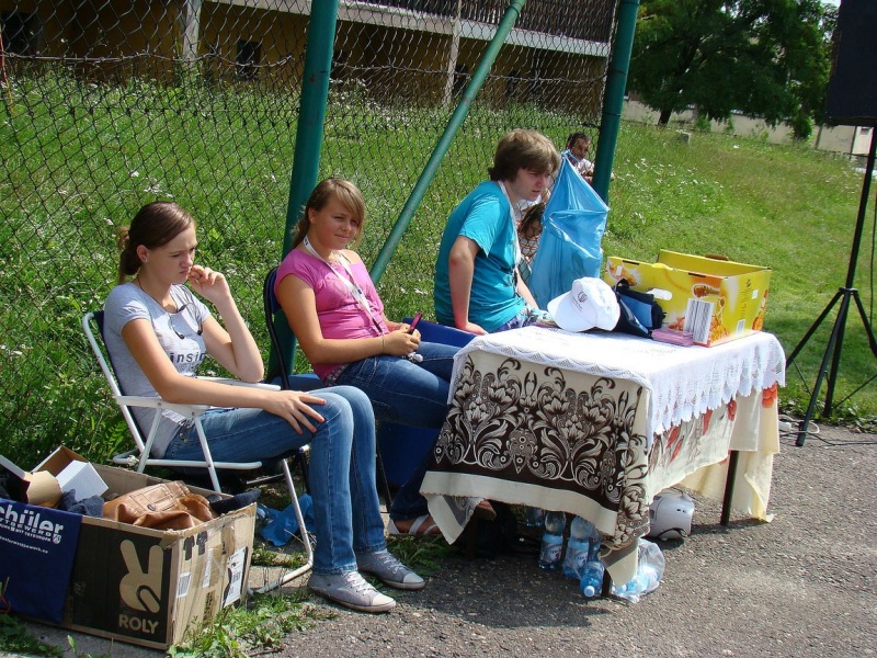 Zdjęcie w galerii na portalu naszwodzislaw.com: Radna na rowerze, Wodzik po betonie wiadomości z regionu