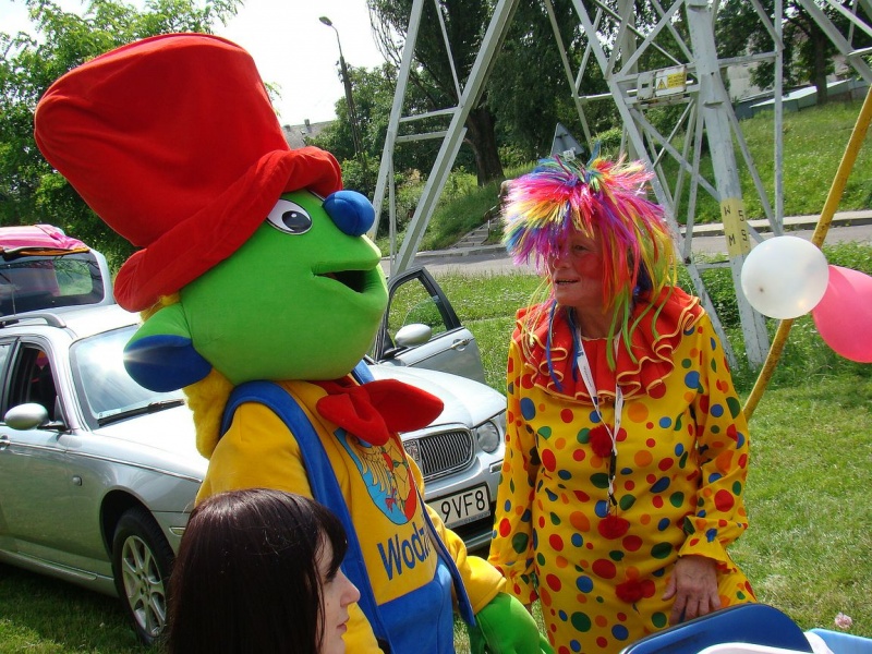 Zdjęcie w galerii na portalu naszwodzislaw.com: Radna na rowerze, Wodzik po betonie wiadomości z regionu