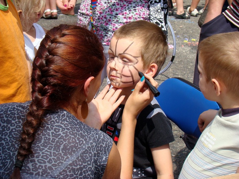 Zdjęcie w galerii na portalu naszwodzislaw.com: Radna na rowerze, Wodzik po betonie wiadomości z regionu