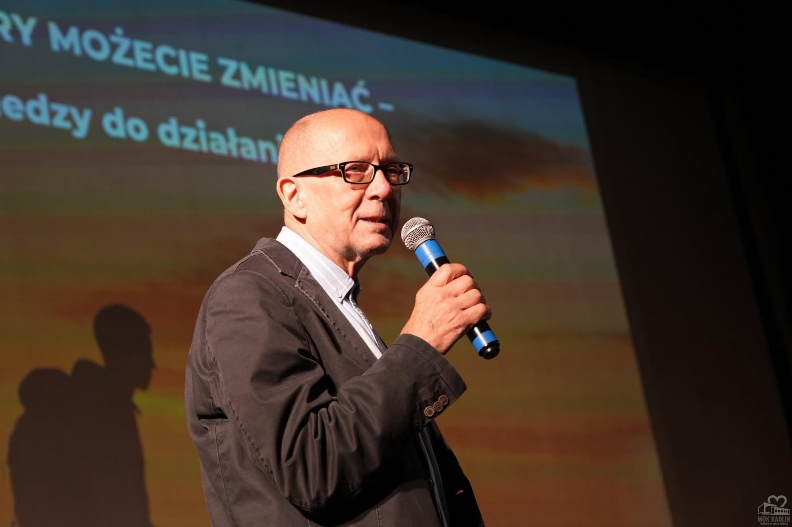Zdjęcie w galerii na portalu naszwodzislaw.com: Świat, który możecie zmieniać. Inspirujące wykłady dla uczniów w Radlinie wiadomości z regionu