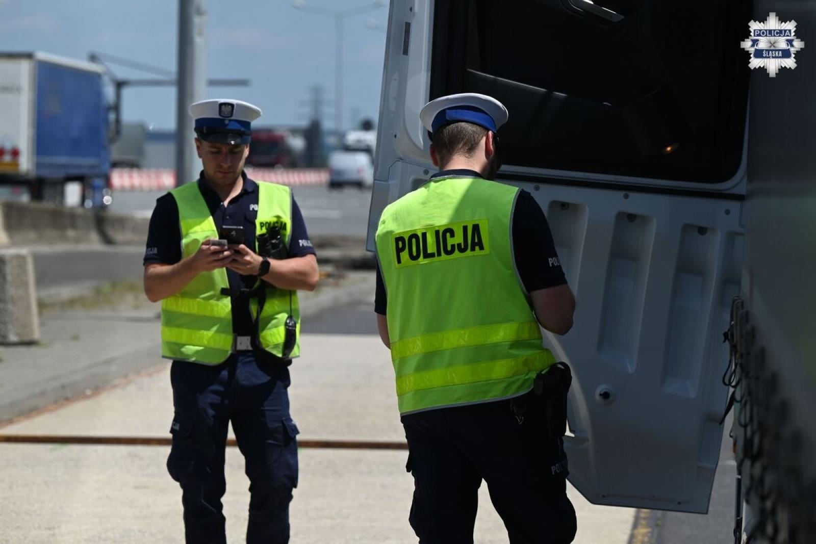 Zdjęcie w galerii na portalu naszwodzislaw.com: Tysiące kontroli i setki wykroczeń. Efekty akcji Bezpieczna Autostrada wiadomości z regionu
